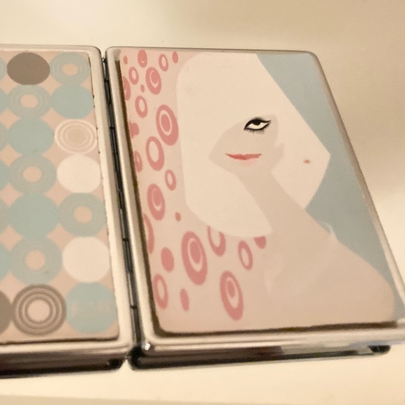 NWT ID Holder ~ Card Holder ~ Little Metal Box - Picture 4 of 16